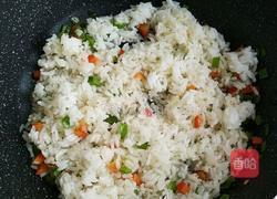 培根卷炒饭的做法图解2