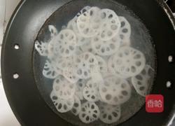凉拌藕片的做法图解3