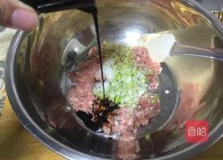 猪肉韭菜馅饺子的做法图解5