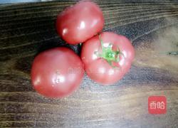 西红柿炒鸡蛋黑木耳的做法图解1