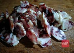 腊肠炒春笋的做法图解3
