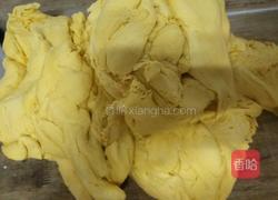 豆沙南瓜花卷的做法图解3