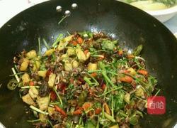 土豆烧鸽子的做法图解7