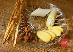 当归棒骨汤的做法图解1