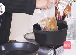 Illustration of how to make Jiading white chopped chicken for lazy people 1