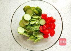 减肥蔬菜沙拉的做法图解3