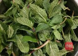 薄荷鸡蛋汤的做法图解2