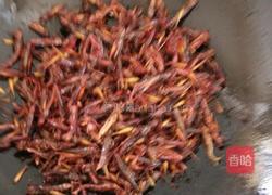 油炸蚂蚱的做法图解9