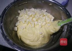 酸奶梨子小纸杯蛋糕的做法图解7