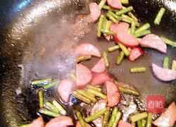 香肠蒜苔的做法图解9