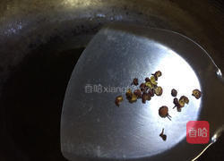 泡椒三色木耳肉片的做法图解8