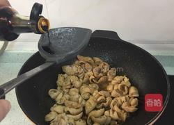 尖椒炒肥肠的做法图解5