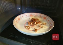 黑芝麻核桃乳的做法图解4