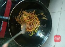 土豆丝辣椒丝拌面的做法图解8