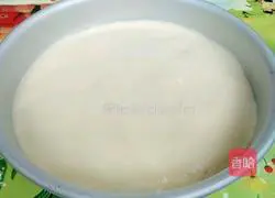 Illustration of how to make latte art chiffon cake 13