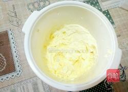 自制冰淇淋(无需搅拌的冰淇淋)的做法图解4