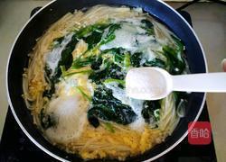 金针菇鸡蛋菠菜汤的做法图解14