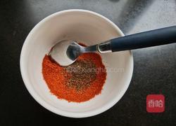 自制饺子蘸料（附辣椒油的制作方法）的做法图解2