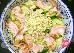 鲁菜大师蒋家常菜凉拌黄瓜耳根的做法图解2