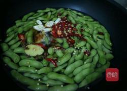 酸辣毛豆的做法图解1