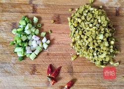 酸豆角肉沫油泼干拌面的做法图解4