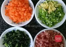 Illustration of how to make small fragrant rice pancakes 1