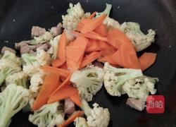 花菜炒肉的做法图解6