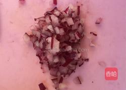 肉末彩椒面的做法图解2