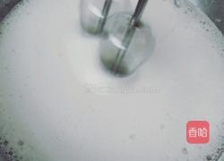 胡萝卜泥戚风的做法图解6