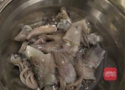 白菜炖笔管的做法图解2