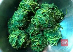 Illustration of how to make mugwort leaf dumplings 5