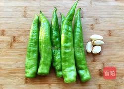 虎皮尖椒的做法图解1