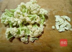 清炒花菜的做法图解2