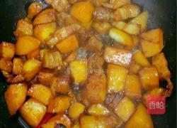 红烧肉炖土豆的做法图解10