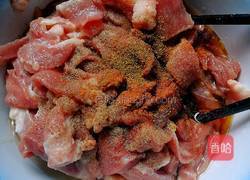 过油肉小花卷的做法图解1