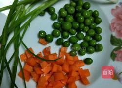 炒手剥虾仁的做法图解2