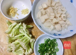 "吃货潮流"花菜拌藕的做法图解2