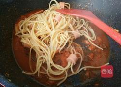 茄汁牛肉穿肠意面的做法图解11