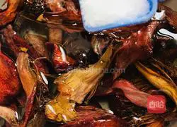 Illustration of how to make kapok soup (Guangdong wet soup) 3