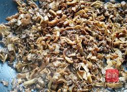 豆鼓炒酸菜的做法图解7