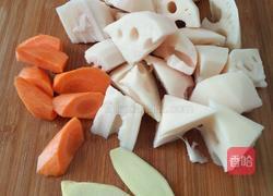 小肠莲藕汤的做法图解3