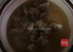 番茄金针菇牛腩汤的做法图解2