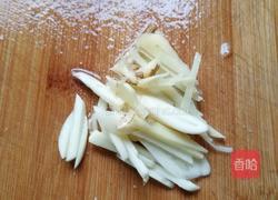 芹菜蒜苗炒腊肉的做法图解3