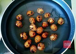茄汁鹌鹑蛋的做法图解1