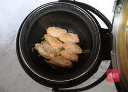 盐焗鸡翅的做法图解8