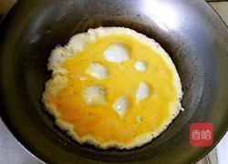 莴苣炒鸡蛋的做法图解2