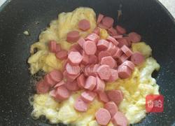 热狗炒鸡蛋的做法图解4