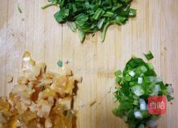 皮蛋豆腐的做法图解3