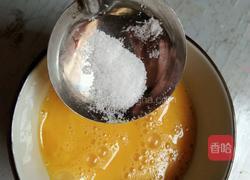 洋葱炒鸡蛋的做法图解2