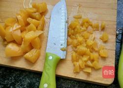 益生菌黄桃果酱的做法图解2